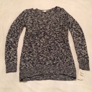 Long sleeve knit sweater